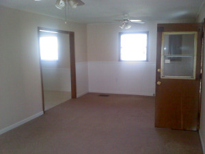 750 Beaverdam Road - Living Room